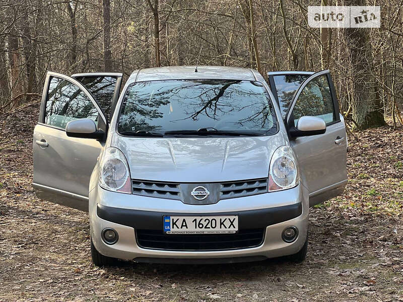 2006 nissan note