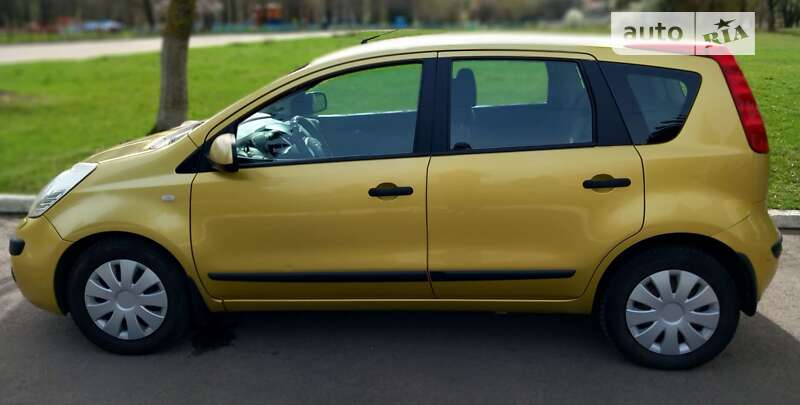 2006 nissan note