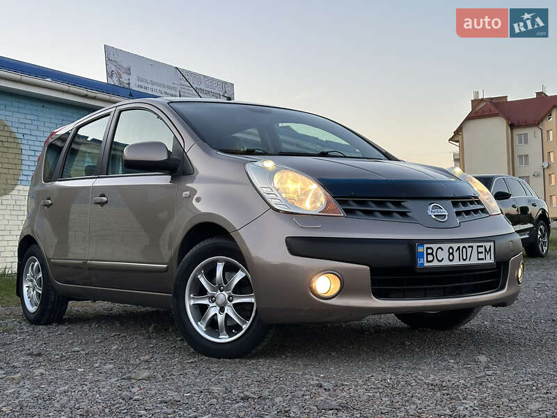 2006 nissan note