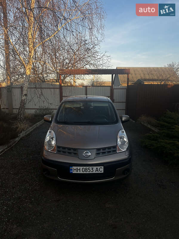 2006 nissan note