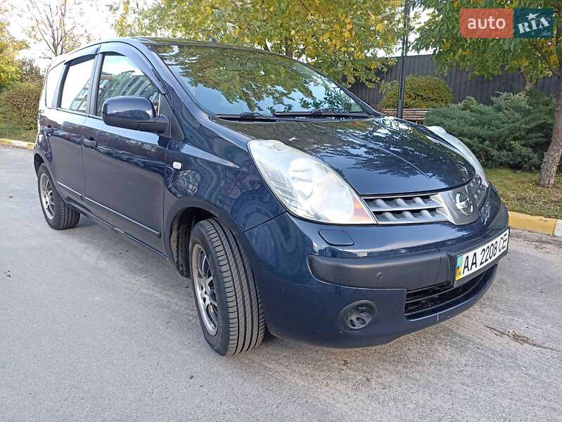 2006 nissan note