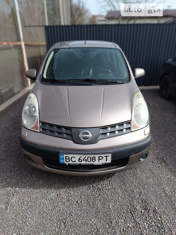 2006 nissan note