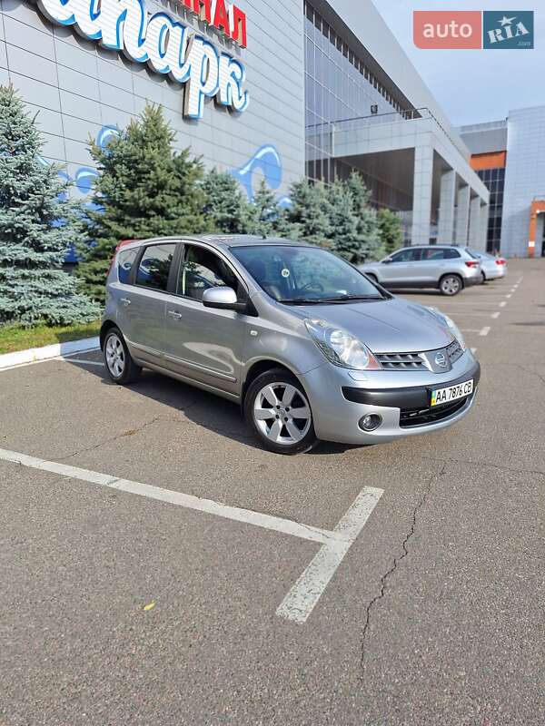 2006 nissan note