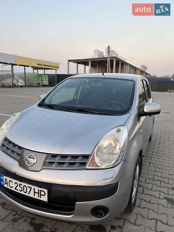 2006 nissan note