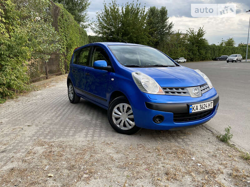2006 nissan note