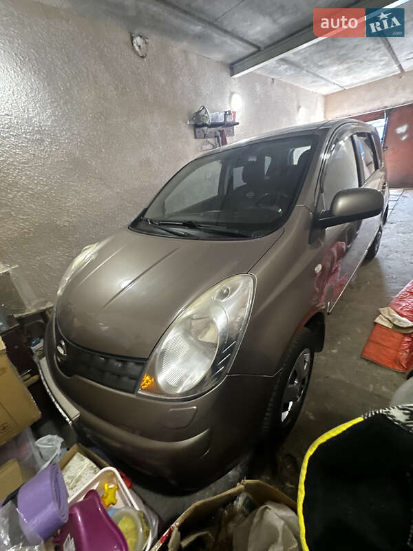 2008 nissan note