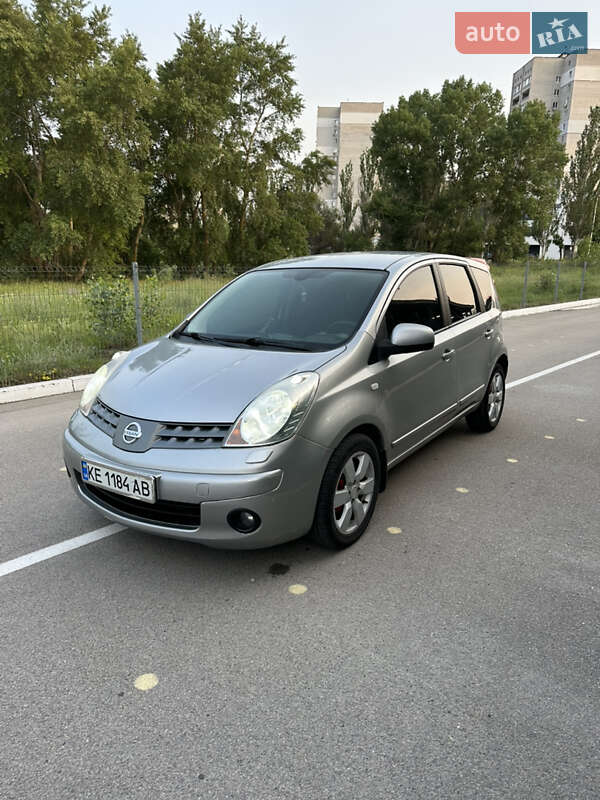 2008 nissan note