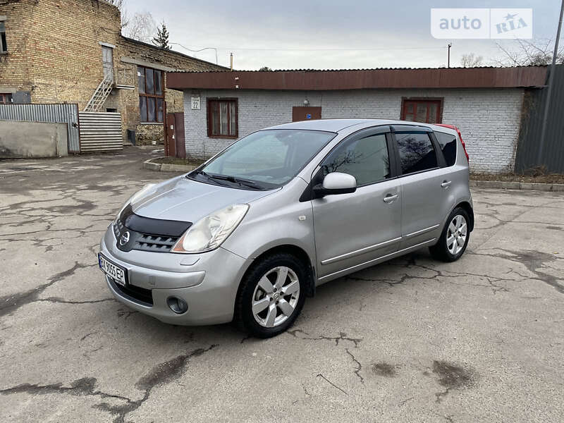 2008 nissan note