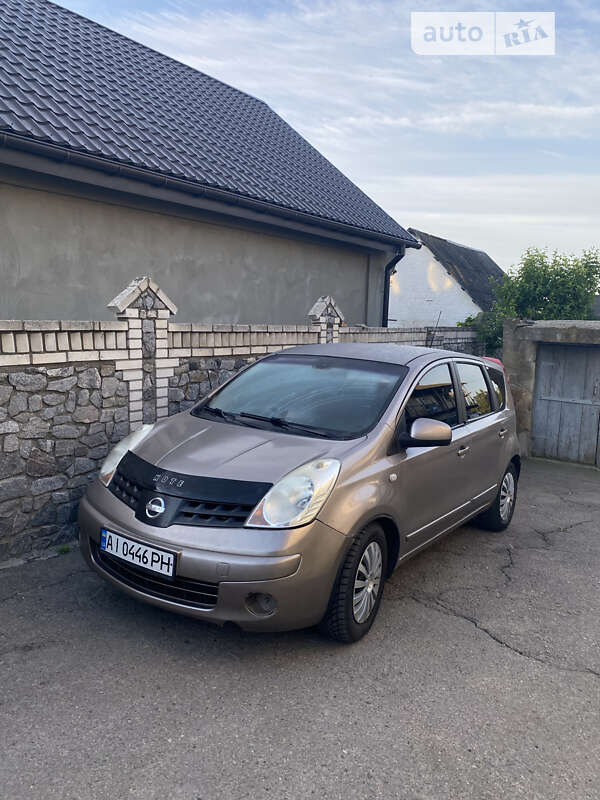 2008 nissan note