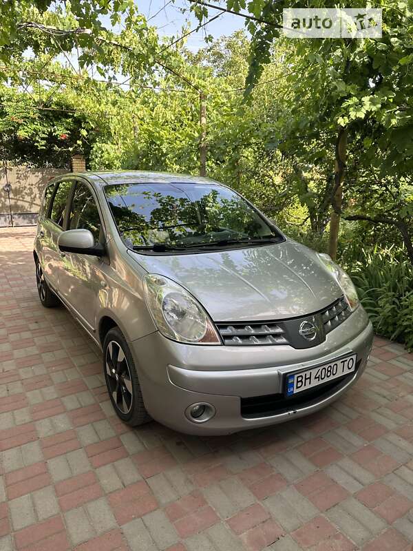 2008 nissan note