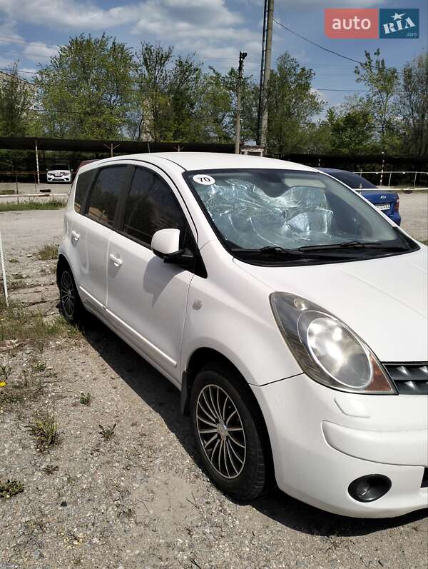2008 nissan note