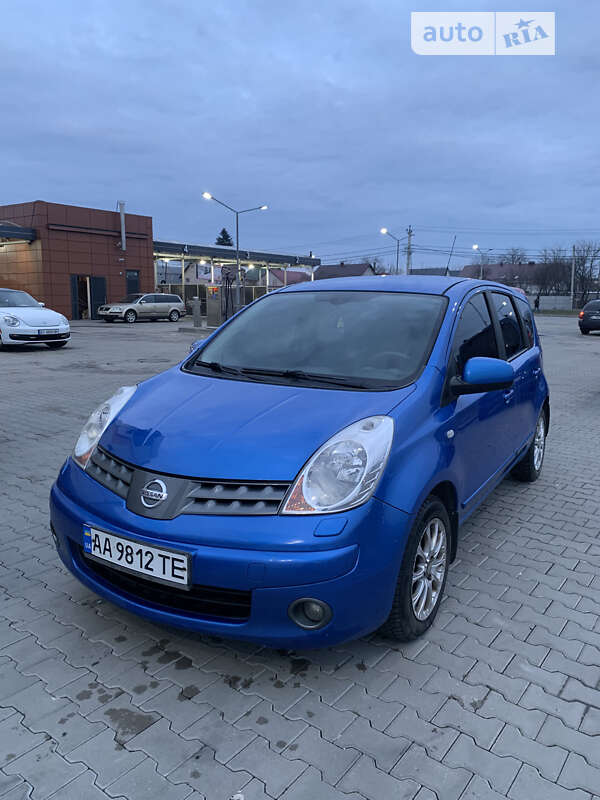 2008 nissan note
