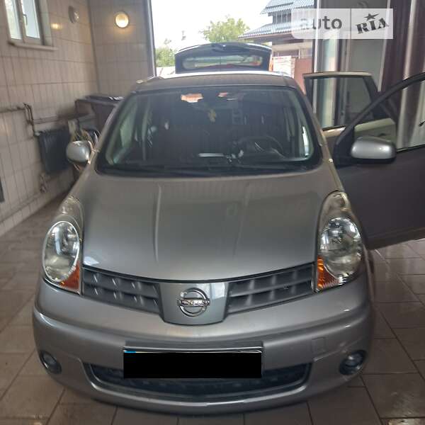 2008 nissan note