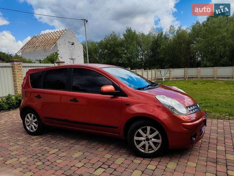 2008 nissan note