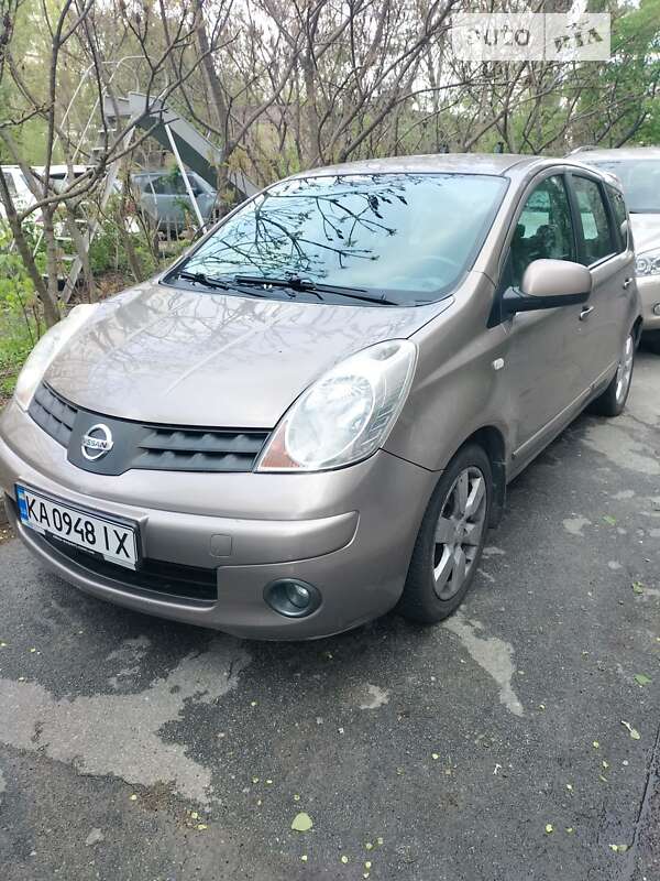 2008 nissan note