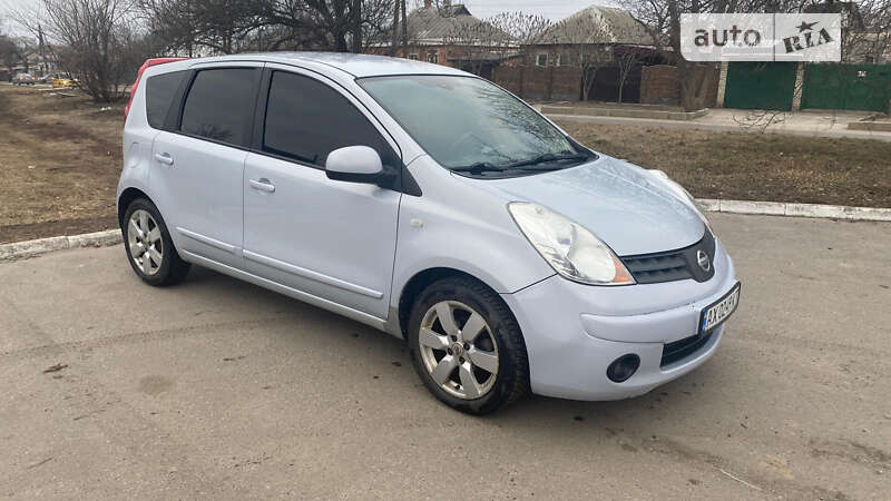 2008 nissan note