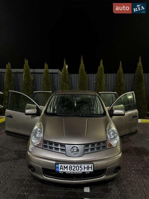 2008 nissan note
