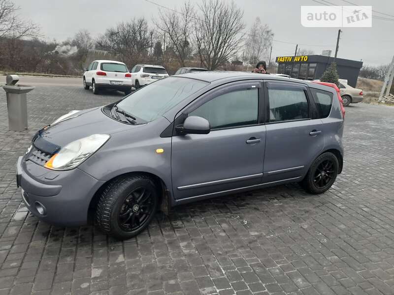 2008 nissan note