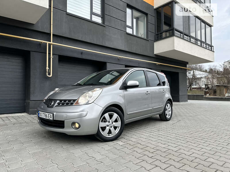 2008 nissan note