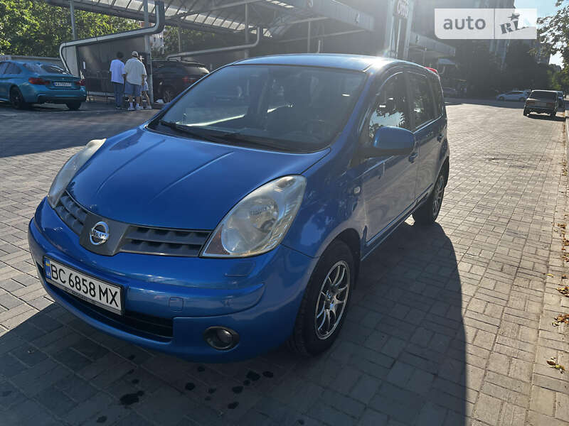 2008 nissan note