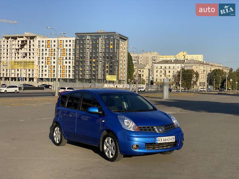 2008 nissan note