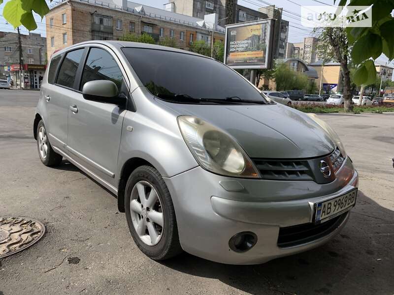 2008 nissan note