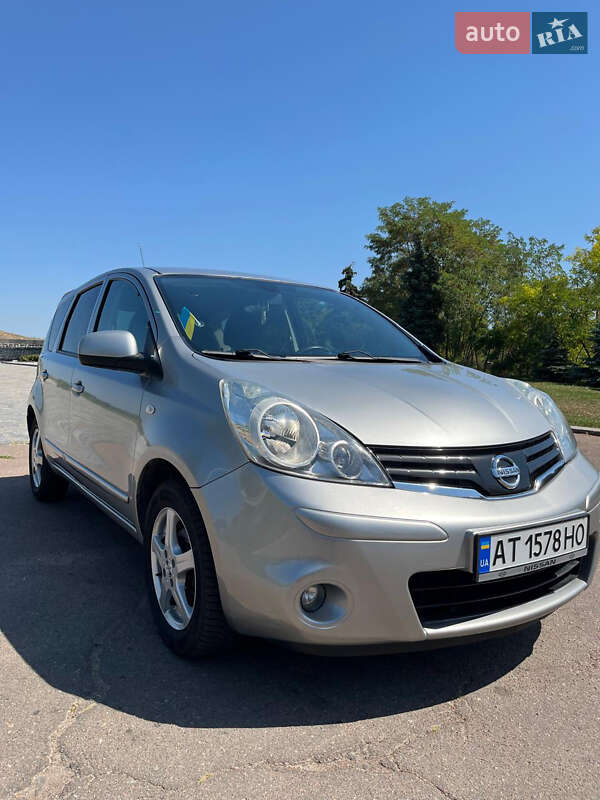 2010 nissan note