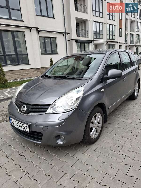 2010 nissan note