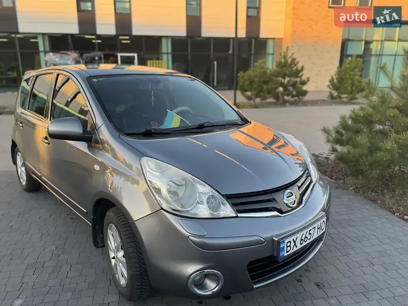 2013 nissan note