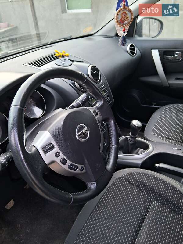 2009 nissan qashqai