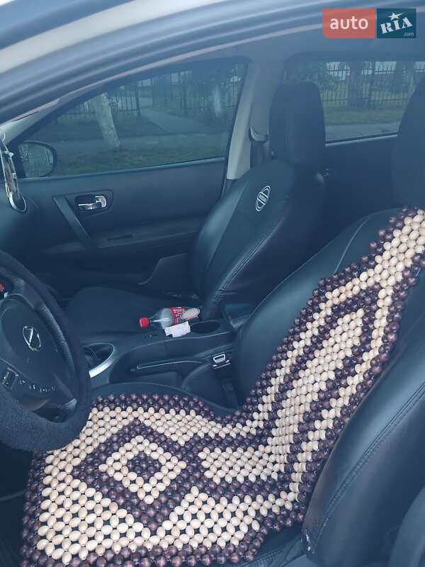 2010 nissan qashqai