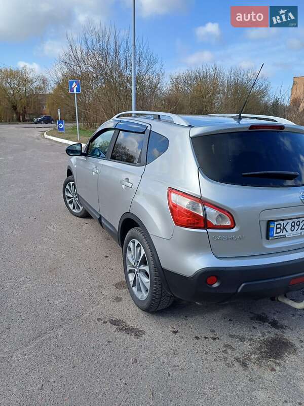 2010 nissan qashqai