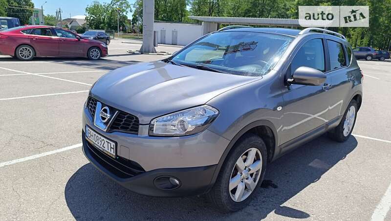 2010 nissan qashqai