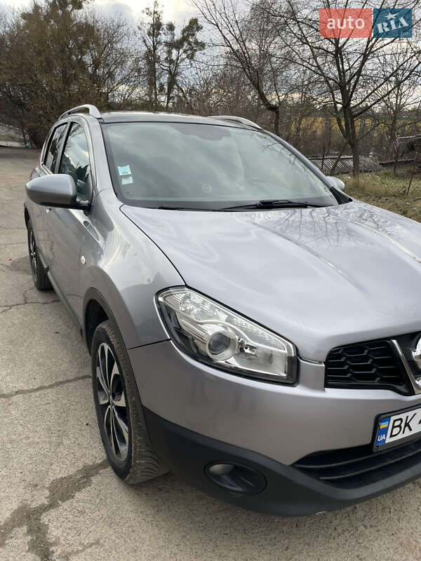 2011 nissan qashqai
