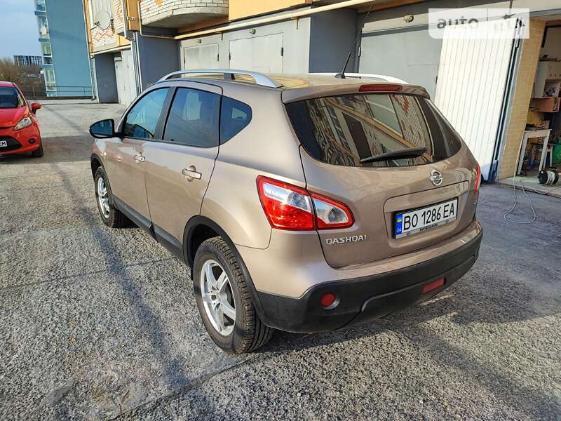 2012 nissan qashqai