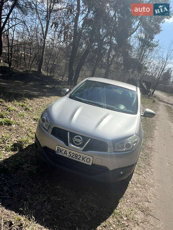 2012 nissan qashqai