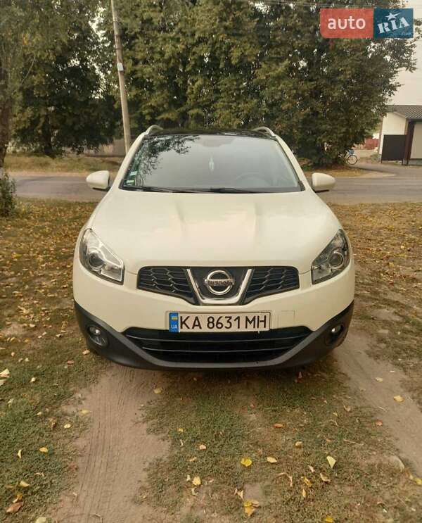 2012 nissan qashqai