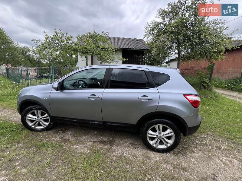 2012 nissan qashqai