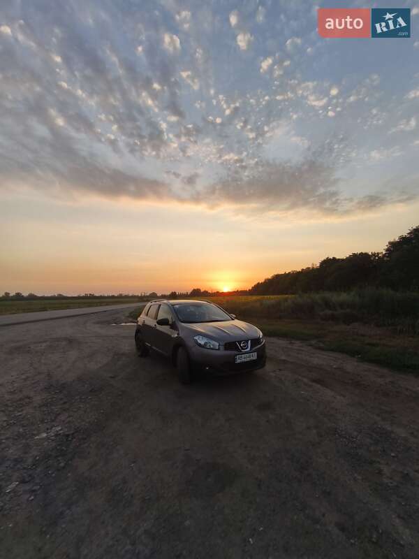 2012 nissan qashqai