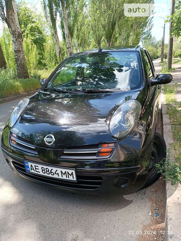 2003 nissan micra