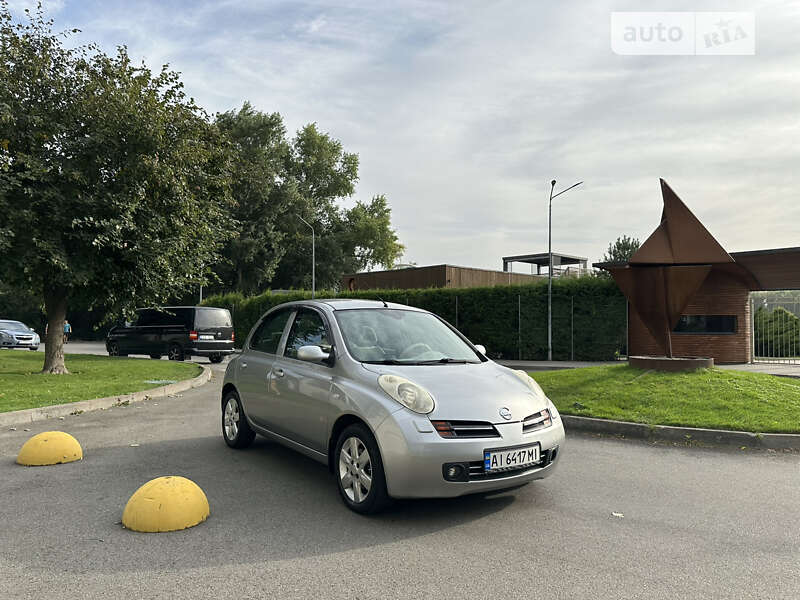 2003 nissan micra