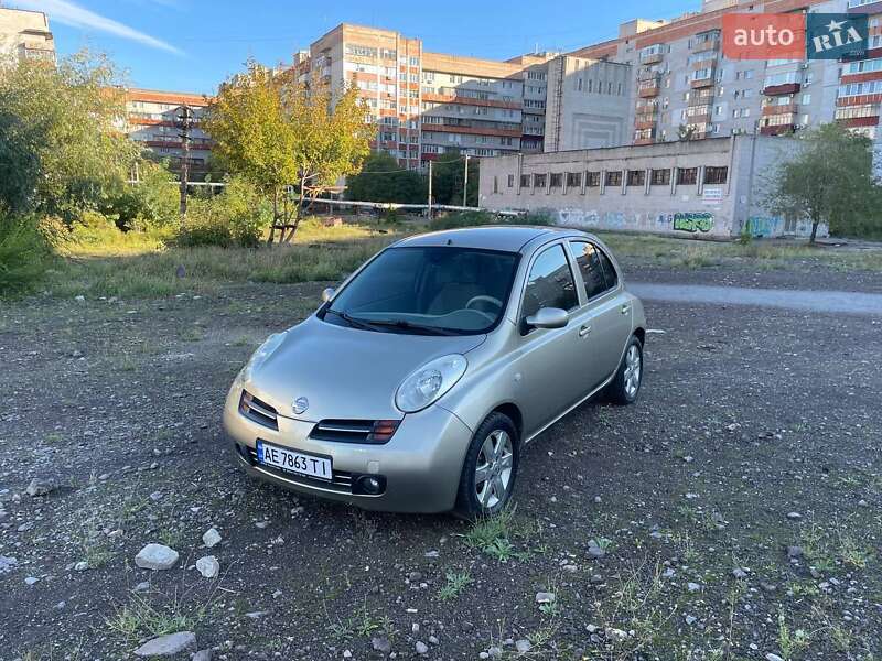 2003 nissan micra