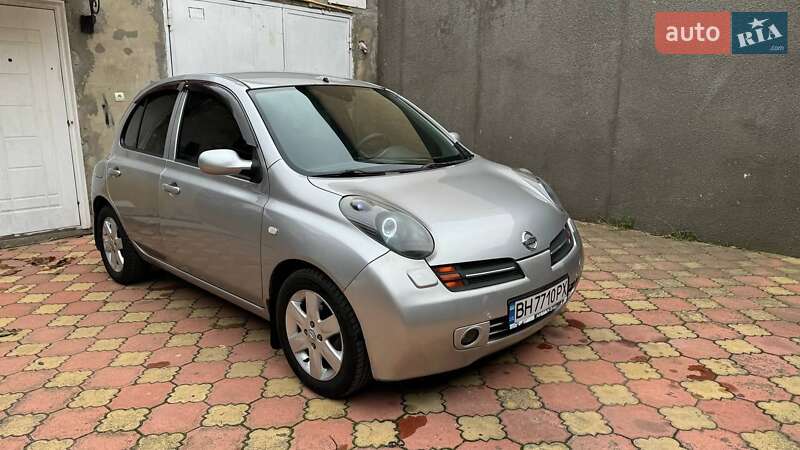 2004 nissan micra