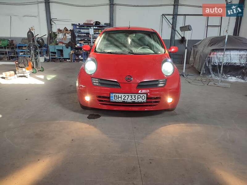 2004 nissan micra