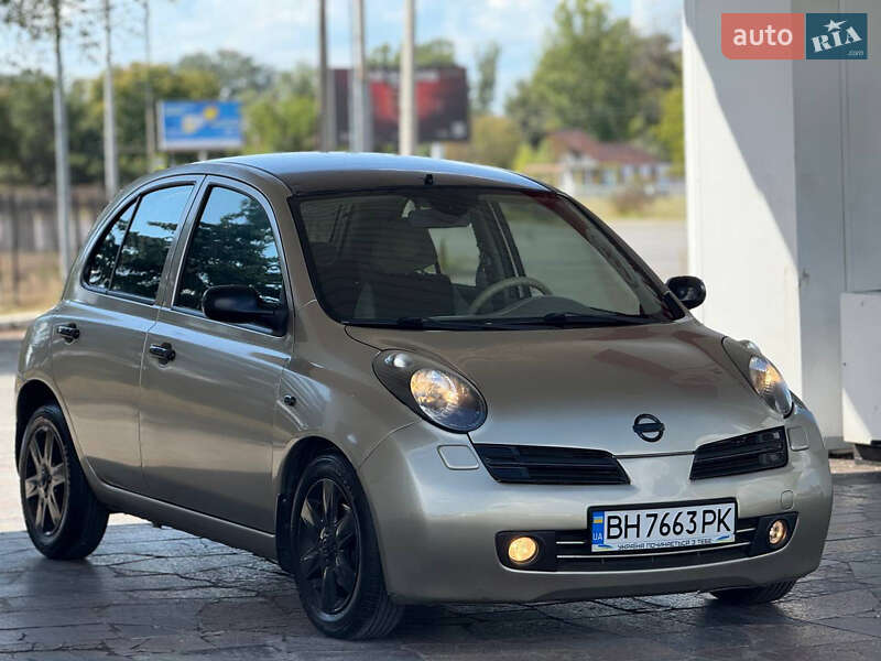 2004 nissan micra