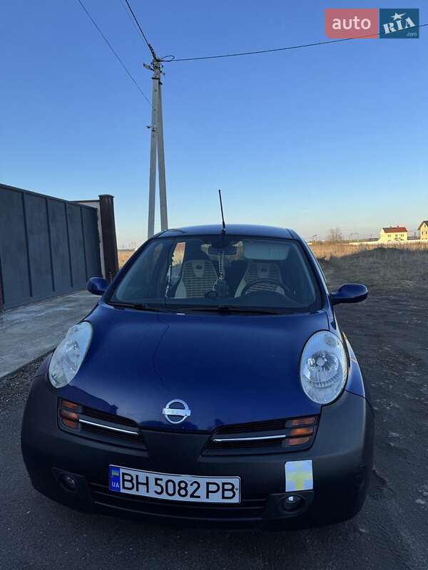2004 nissan micra