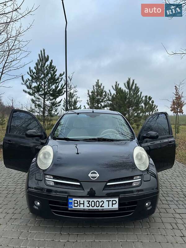 2005 nissan micra