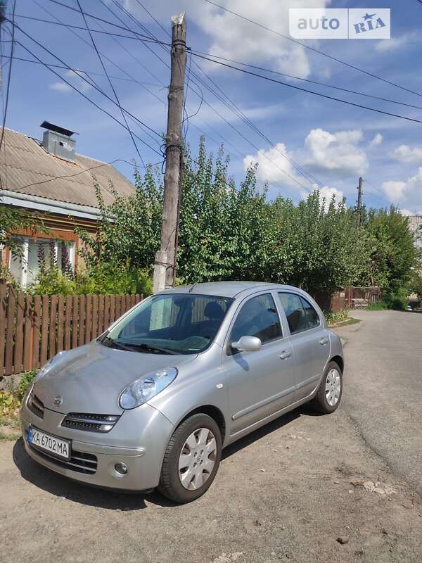 2005 nissan micra