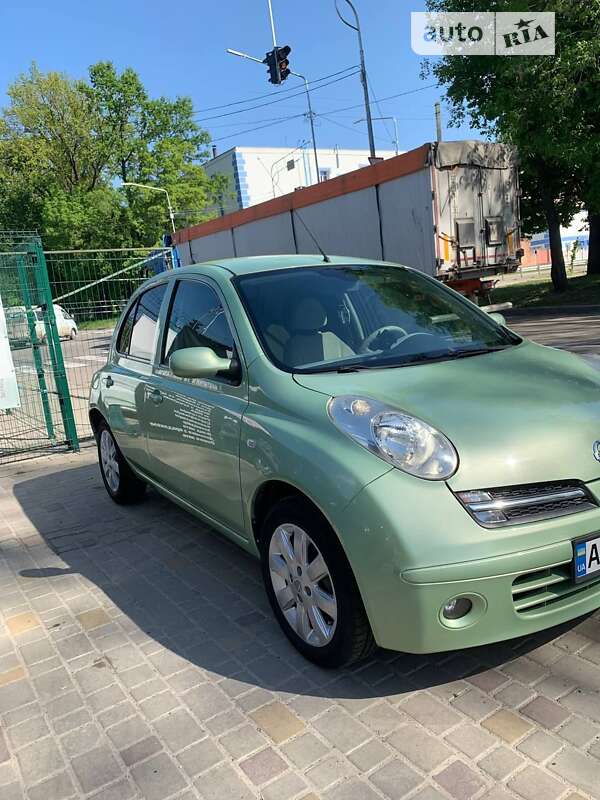 2006 nissan micra