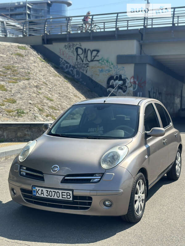 2006 nissan micra